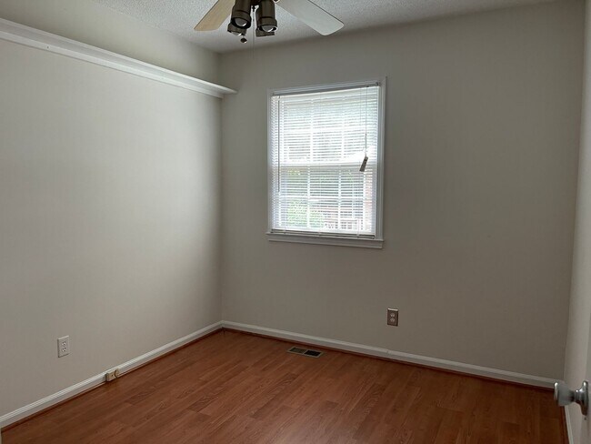 Foto del edificio - Lovely 3 Bedroom Ranch Home in Raleigh!