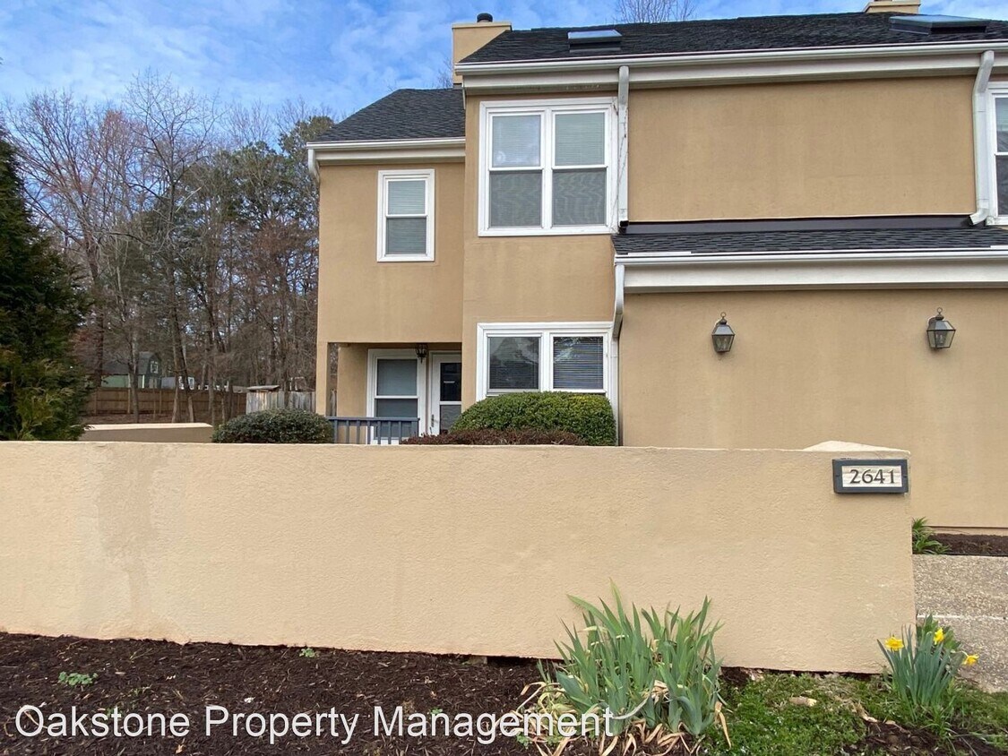 Foto principal - 3 br, 2 bath House - 2641 Chancer Dr.