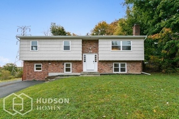 Primary Photo - 54 Springbrook Rd
