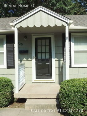 Building Photo - 6325 Santa Fe Dr
