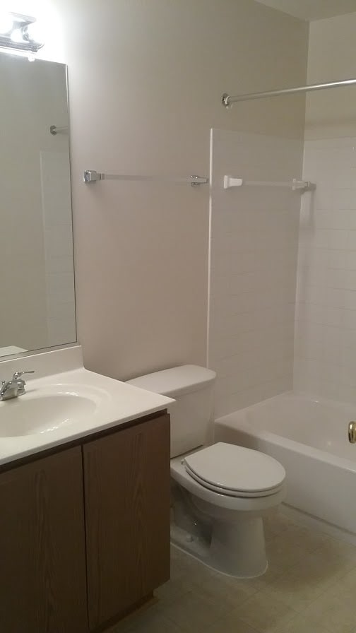 Foto del edificio - 11009 Sentry Ridge Rd