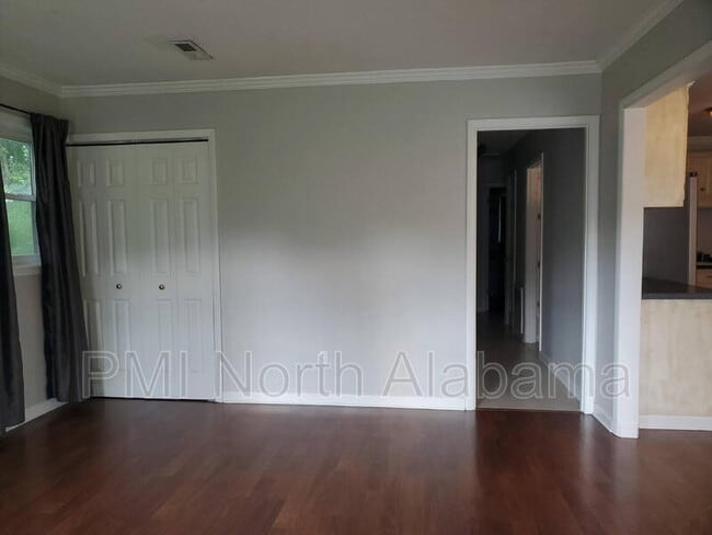Building Photo - 2248 Norwood Dr NW
