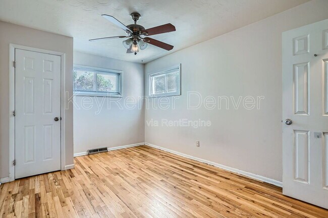 Foto del edificio - 403 S Owens St