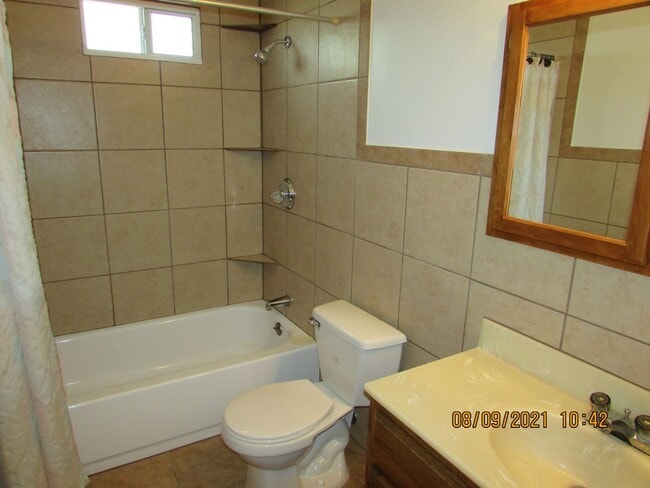 Building Photo - Newly remodeled 5 bedroom/2 bath home