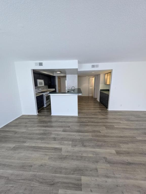 Building Photo - 1312 S Saltair Ave