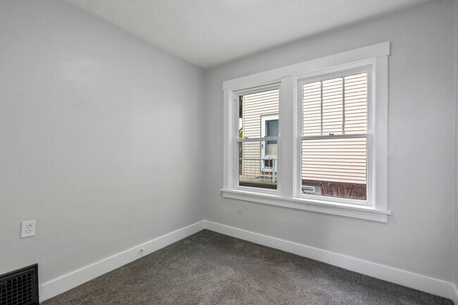 Foto del edificio - 3407 Gass Ave