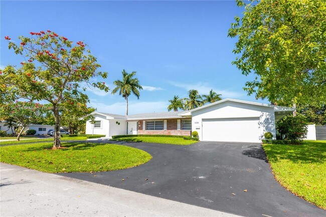 Foto del edificio - 13790 SW 80th Ave