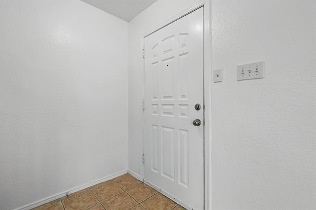 Building Photo - 4271 Cave Cove Ct