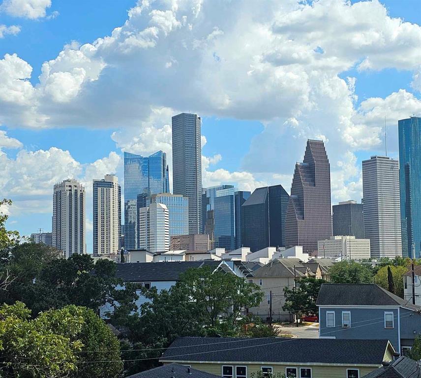 Foto principal - 1310 Bingham St