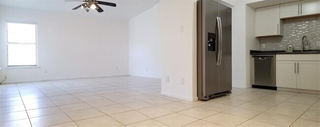 Foto del edificio - 739 Warrenton Rd