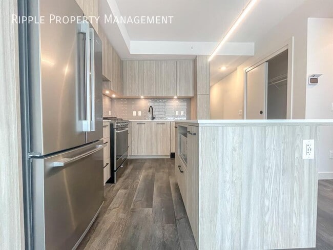 Building Photo - Modern 1 Beds, 1 Baths Apartment/Condo | A...