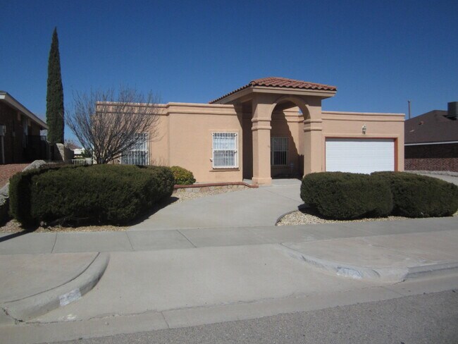 Building Photo - 4353 Loma Del Norte Dr