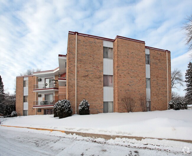 505 15th Ave SW Willmar, MN 56201 Rentals Willmar, MN