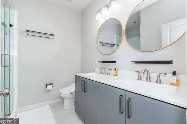 Foto del edificio - 912 Brees Ct