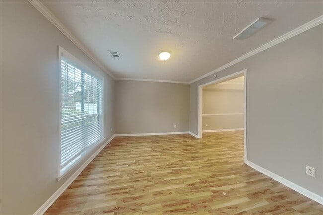 Foto del edificio - 2455 Compton Pl