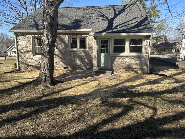 Back patio - 269 E Eastland St