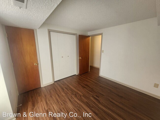 Foto del edificio - 2 br, 2 bath House - 9501 Shannon Green Dr...