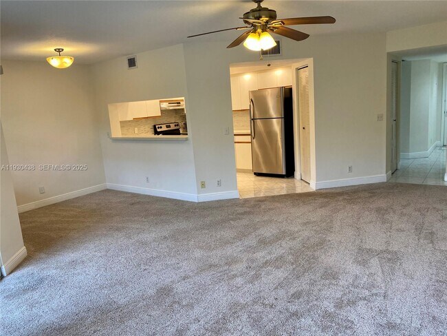 Foto del edificio - 12850 SW 4th Ct