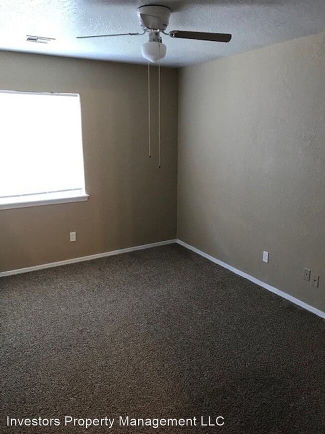 Building Photo - 2 br, 2 bath House - 1318 Eastgate