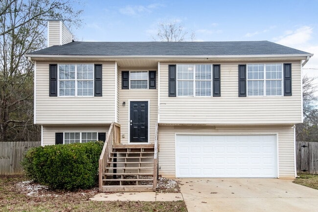 Building Photo - 105 Cypress Dr