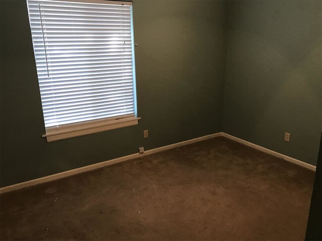 Building Photo - 1344 New York St