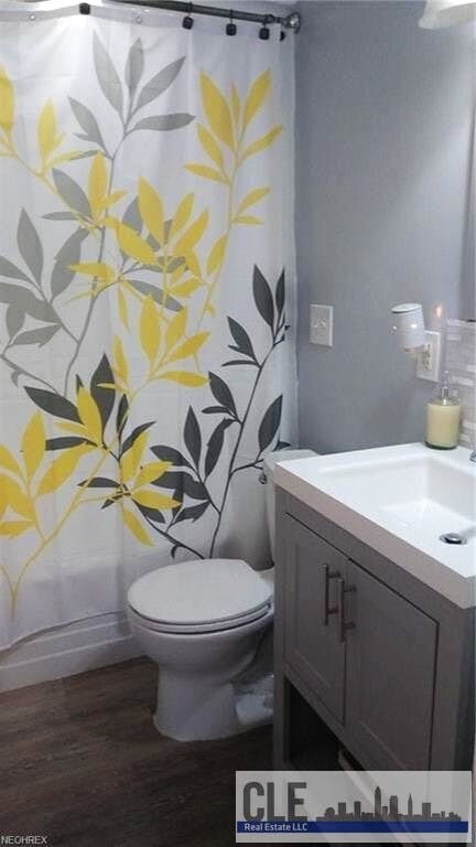 Foto del edificio - 3853 W 116th St