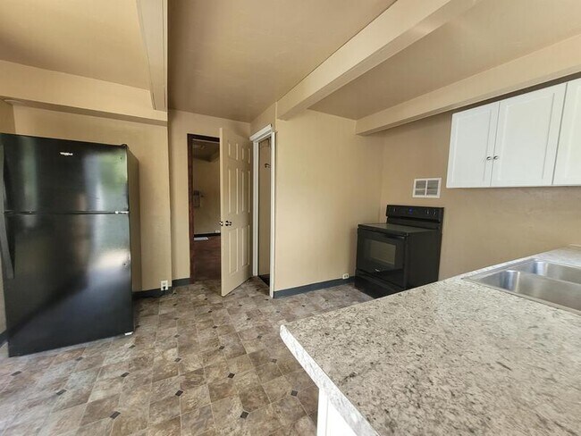 Foto del edificio - 1825 Harold St