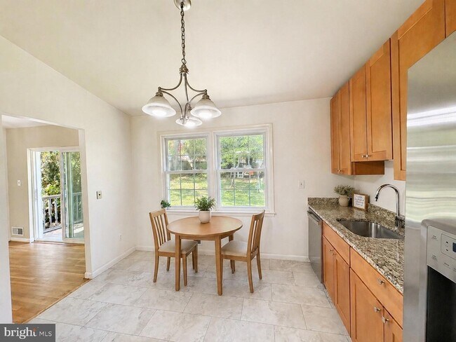 Foto del edificio - 13208 Hathaway Dr