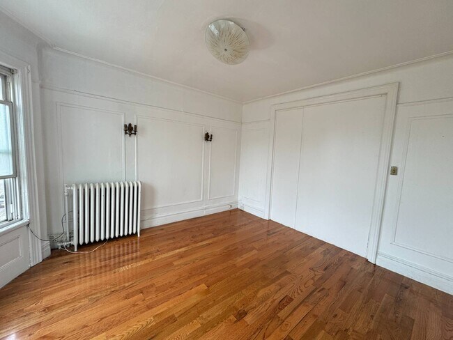 Building Photo - 1817 Amethyst St