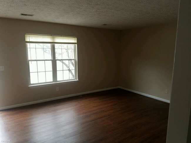 Building Photo - 3375 Cove Lake Dr