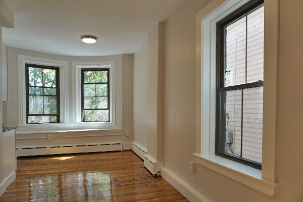Foto del edificio - 102 Willow St