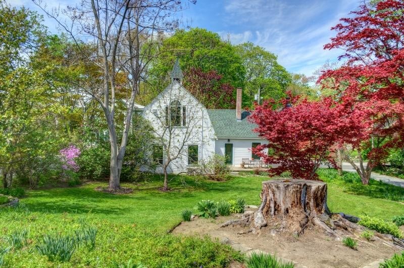 Primary Photo - Carriage House