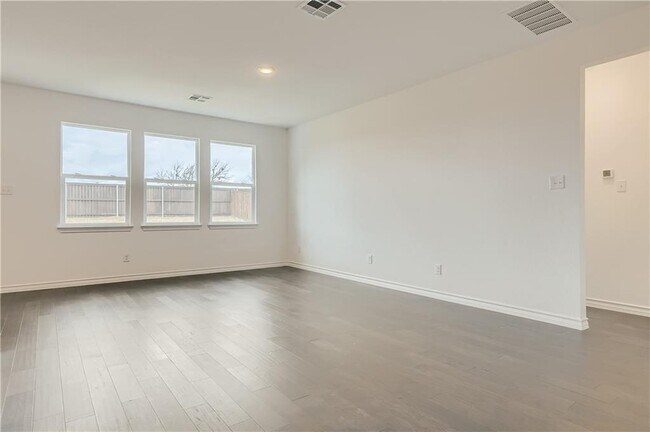 Building Photo - 120 Thurman Holt Rd