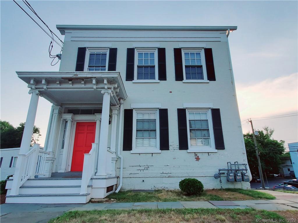 Primary Photo - 104 East Ave