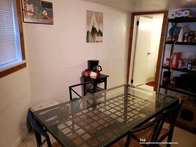 Foto del edificio - 3120 N Kimball Ave