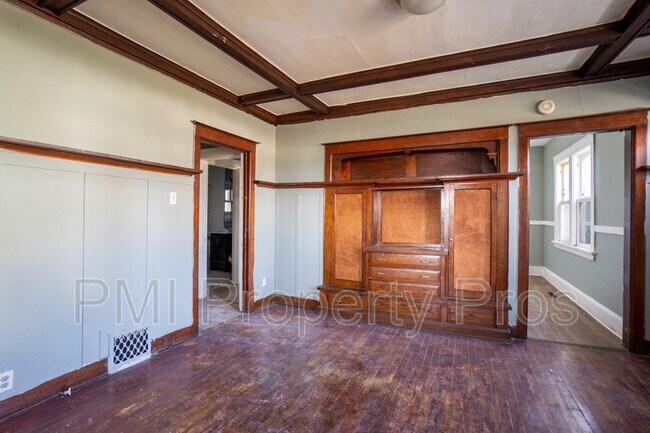 Foto del edificio - 2191 N 47th St