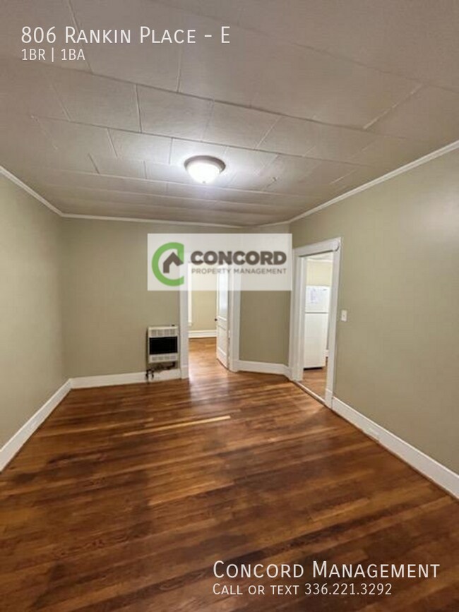 Foto del edificio - 806 Rankin Pl