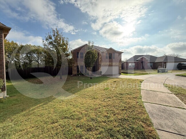 Foto del edificio - 1417 Country Creek Trail