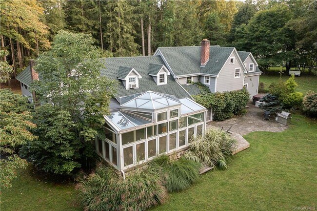 Building Photo - 4 Copeland Dr