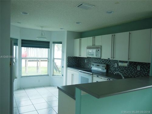 Foto del edificio - 4920 SW 33rd Terrace