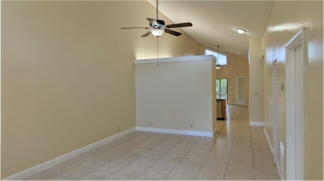 Foto del edificio - 3195 NW 118th Dr