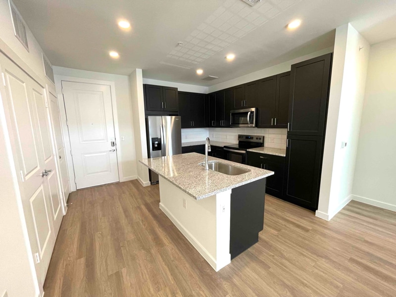 Primary Photo - 9910 Hill Ln