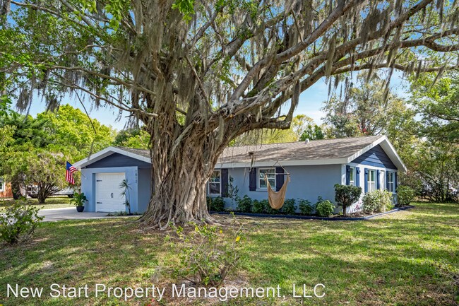 Foto del edificio - 3 br, 2 bath House - 1012 Gary Ave