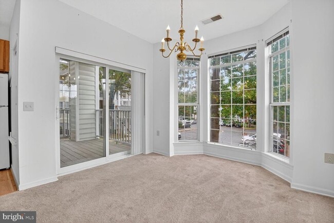 Building Photo - 9806 Feathertree Terrace