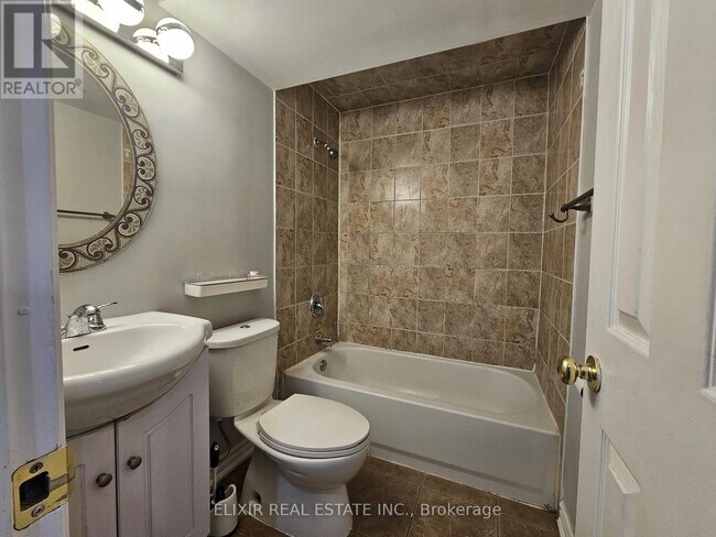 Building Photo - 4 Lonestar Crescent