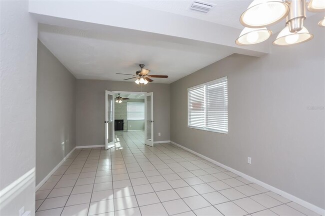 Building Photo - 1301 Farragut Dr N