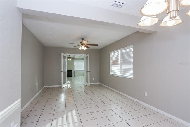 Foto del edificio - 1301 Farragut Dr N
