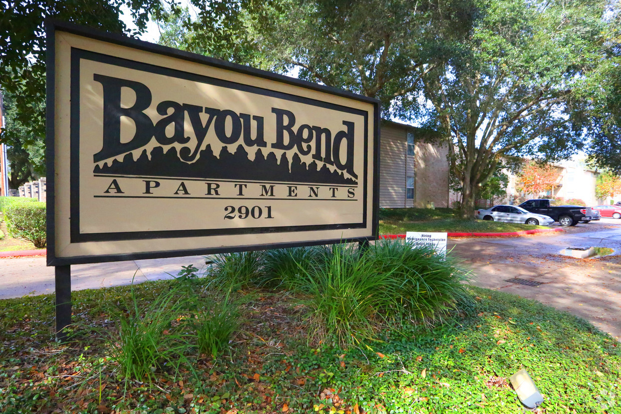 Foto principal - Bayou Bend Apartments