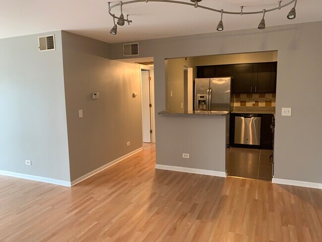 Foto del edificio - 1125 Pleasant Run Dr