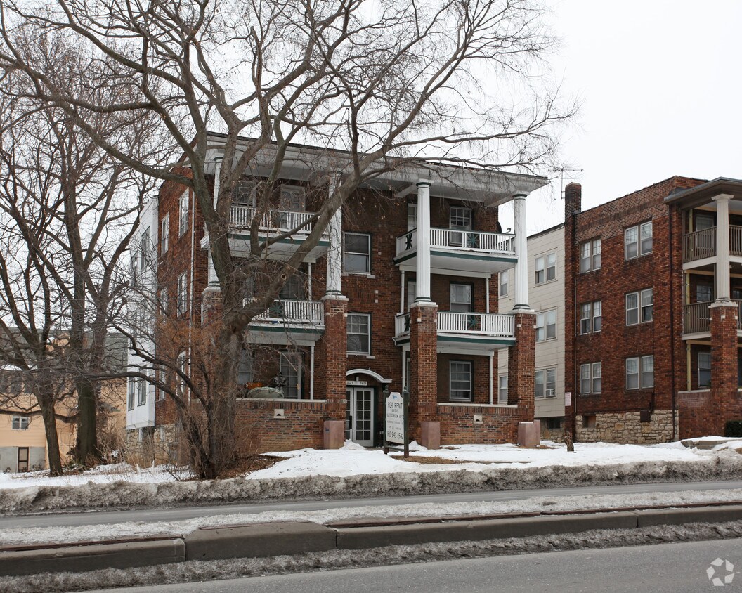 Foto del edificio - 3623-3625 Summit St